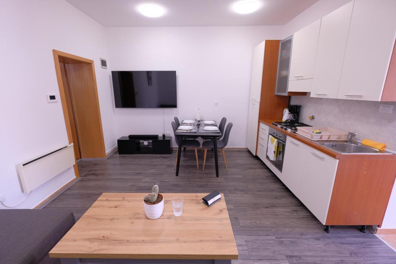 PUY Apartment Klea - Cosy, Near City Center מראה חיצוני תמונה