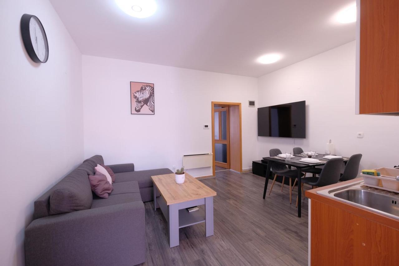 PUY Apartment Klea - Cosy, Near City Center מראה חיצוני תמונה